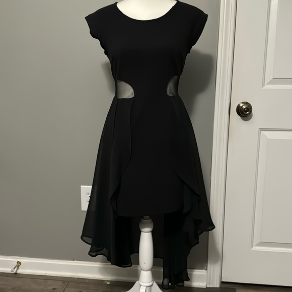 Malloy- black dress with outer skirt (not detachable) - medium - Picture 1 of 6